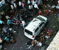 झवेरी बाज़ार, मुम्बई में हमले के बाद का एक दृश्य