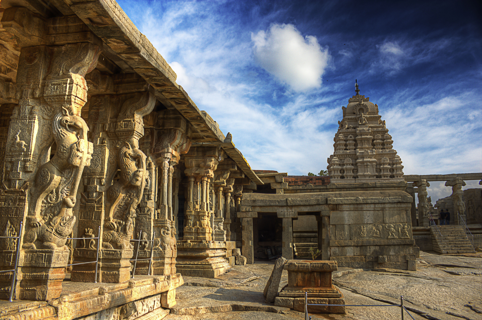 वीरभद्र मंदिर, लेपाक्षी