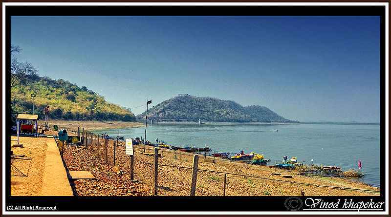 चित्र:Khindsi-Lake-Ramtek.jpg