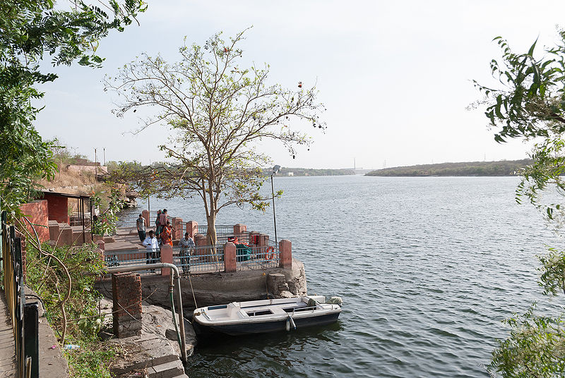 चित्र:Chambal-River-1.jpg