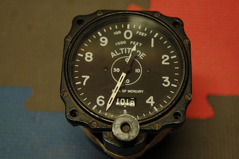 चित्र:Altimeter.jpg
