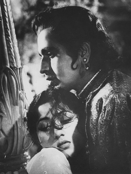 चित्र:Mughal-E-Azam-3.jpg