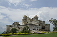 Monsoon-Palace.jpg