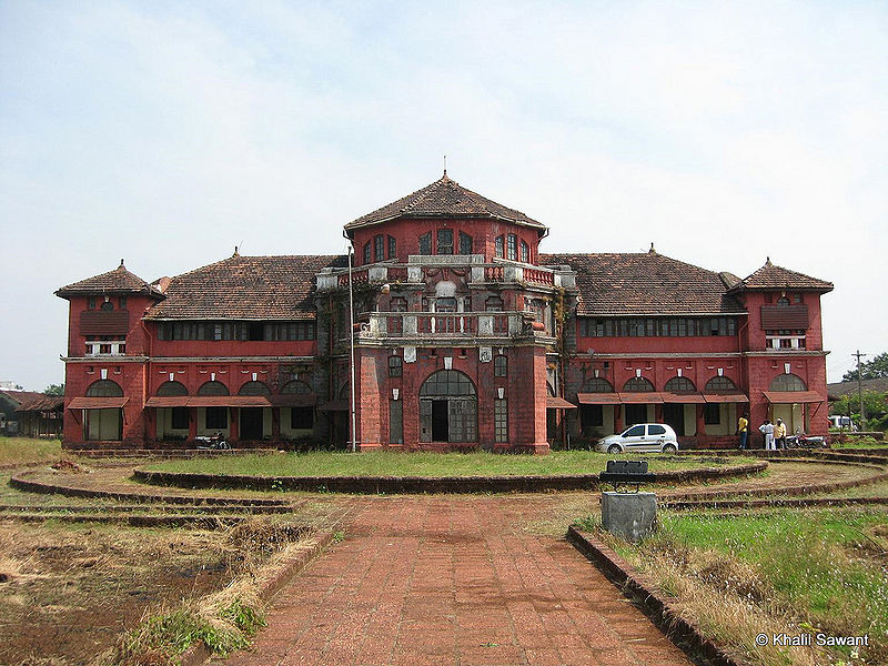 चित्र:Thibaw-Palace.jpg