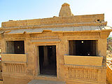 एक मंदिर पर शानदार नक्काशी, कुलधारा