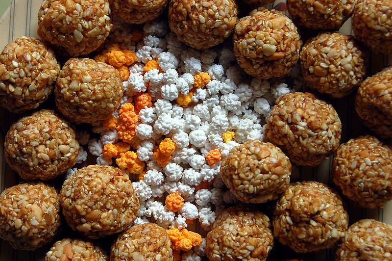 चित्र:Til-ke-laddu-2.jpg