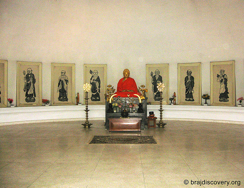 चित्र:Buddha-SriLanka-Temple-Kushinagar.jpg