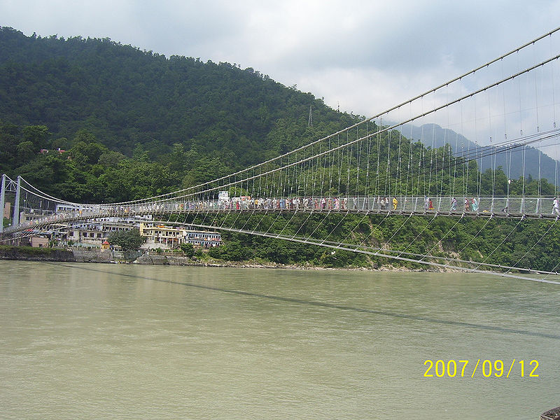 चित्र:Rishikesh-Pauri Garhwal.jpg