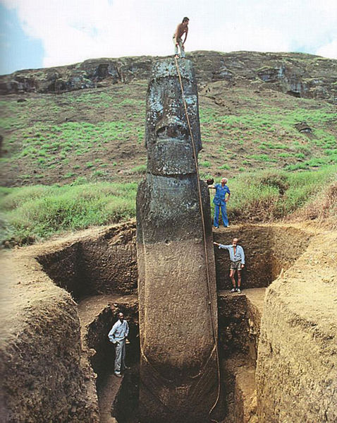 चित्र:Easter island statue.jpg