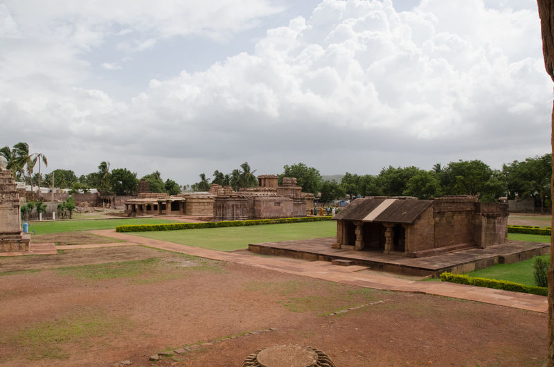 चित्र:Durga-Temple-Aihole-1.jpg