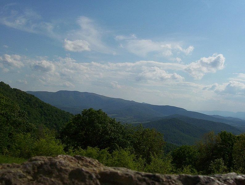 चित्र:Appalachian-Mountains.jpg