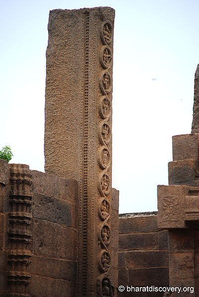 चित्र:Rayar Gopuram-Mahabalipuram-5.jpg