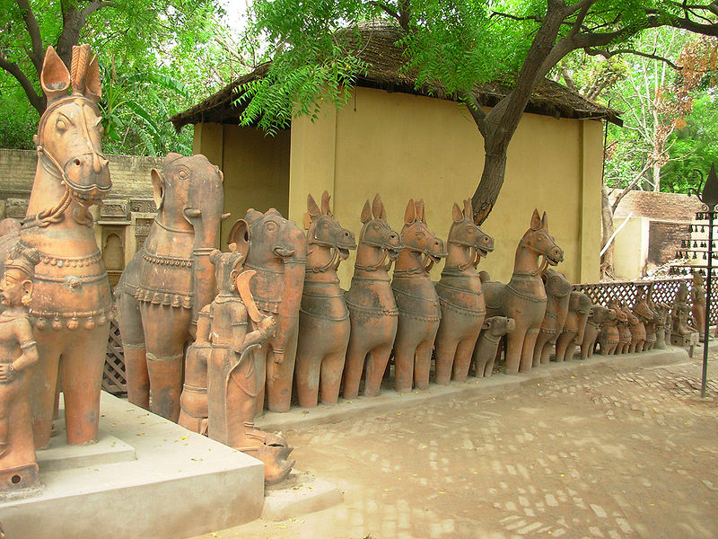 चित्र:Delhi-Crafts-Museum.jpg
