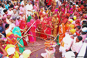 लट्ठामार होली, बरसाना