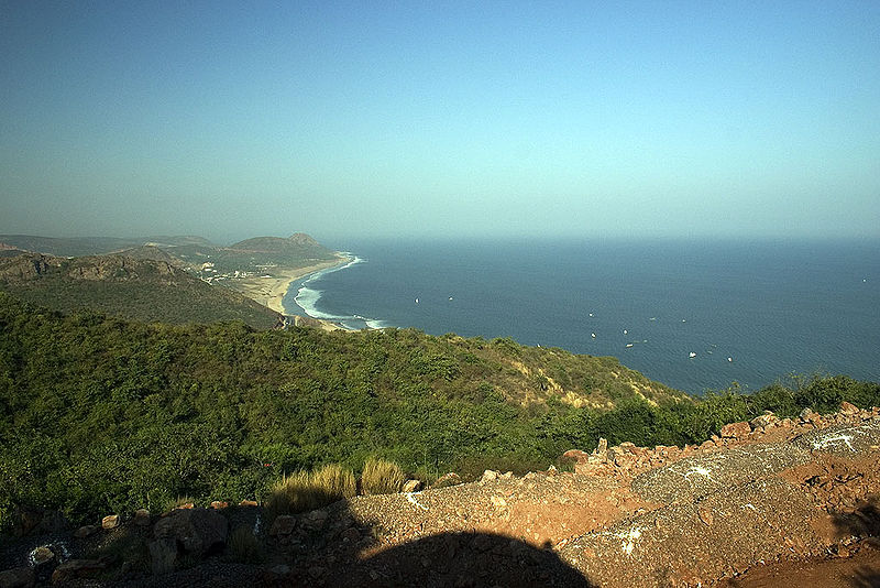 चित्र:Visakhapatnam-Coast-View.jpg
