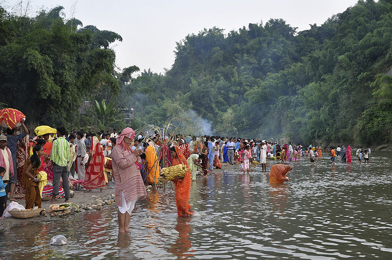 चित्र:Chhath-Puja.jpg