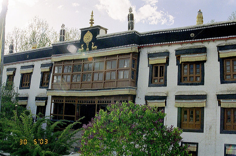 चित्र:Sankar-Monastery.jpg