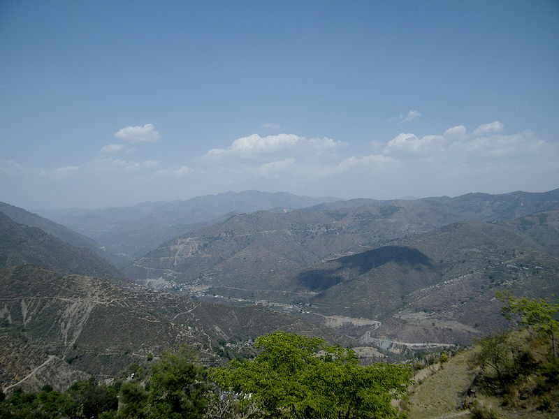 चित्र:Pauri-Garhwal.jpg