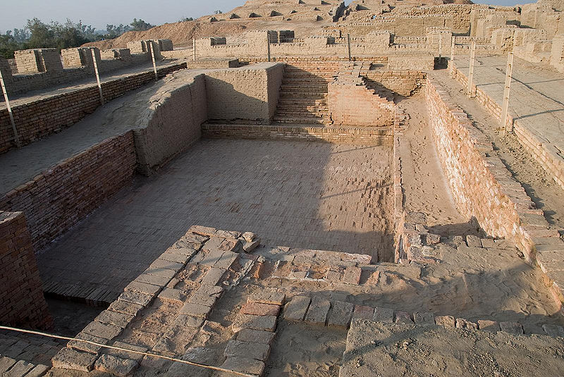 चित्र:Great-Bath-Mohenjo-Daro.jpg