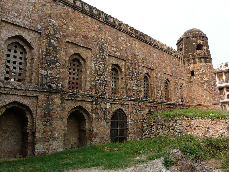 चित्र:Mosque-Exterior-1.jpg