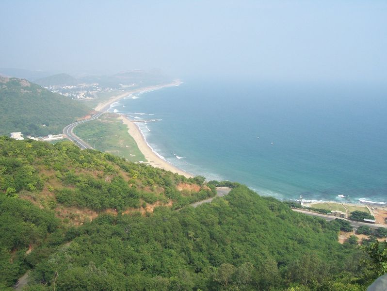 चित्र:Visakhapatnam-Seen-From-Kailasagiri.jpg