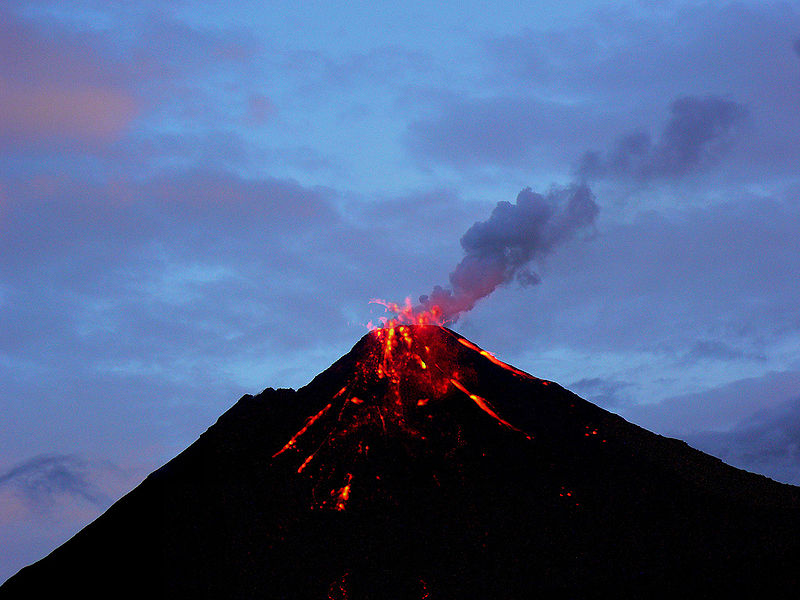 चित्र:Volcano-1.jpg
