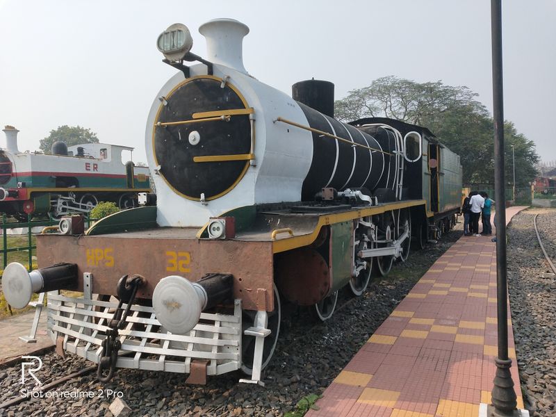 चित्र:Howrah-Rail-Museum.jpg