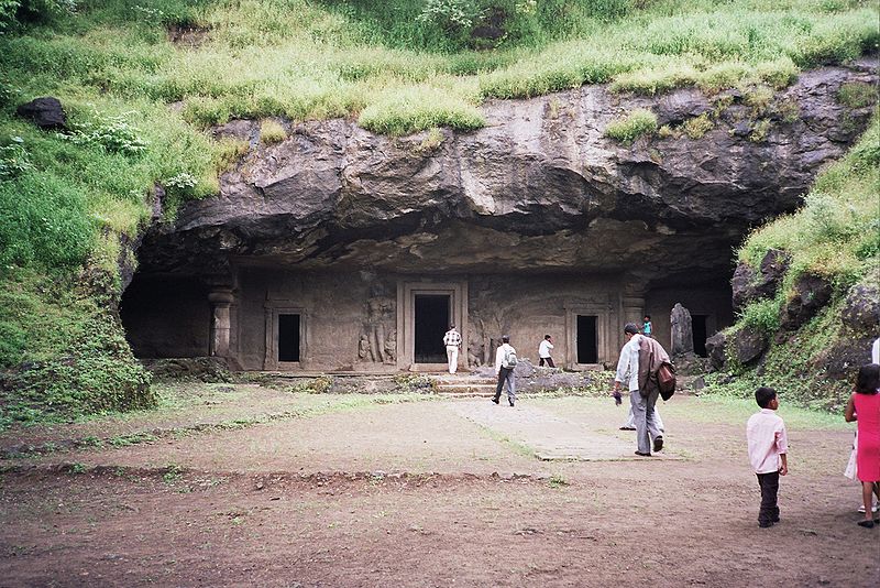 चित्र:Elephanta-Caves-Mumbai.jpg