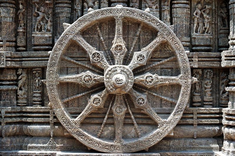 चित्र:Sun-Temple-at-Konark.jpg