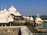 Kusum Sarovar Govardhan-18.jpg