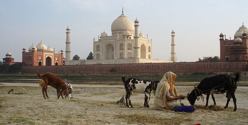 चित्र:Tajmahal-04.jpg