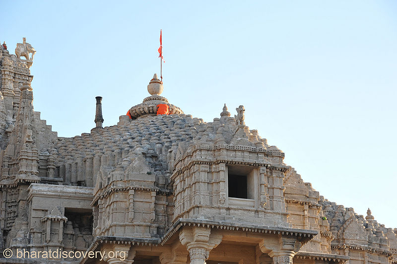 चित्र:Dwarkadhish-Temple-Gujarat-4.jpg
