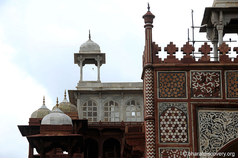 चित्र:Sikandra-Agra-23.jpg