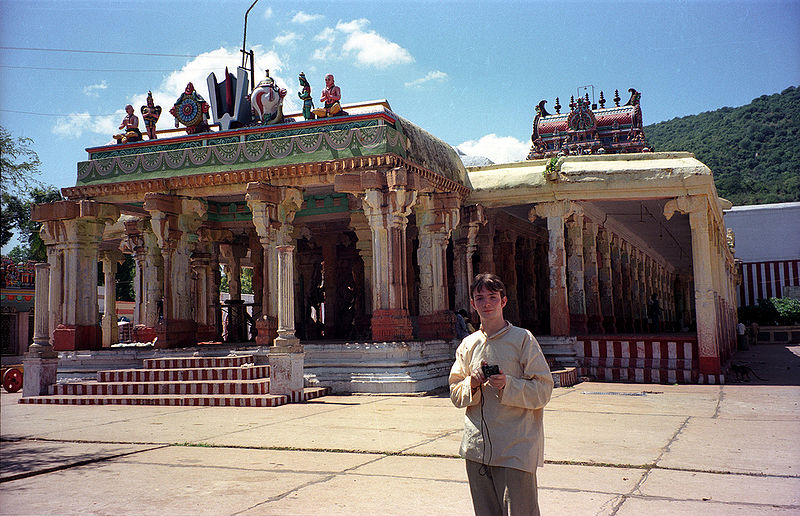 चित्र:Alagar-Koyil-1.jpg