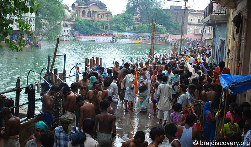 चित्र:Mansi-Ganga-4.jpg