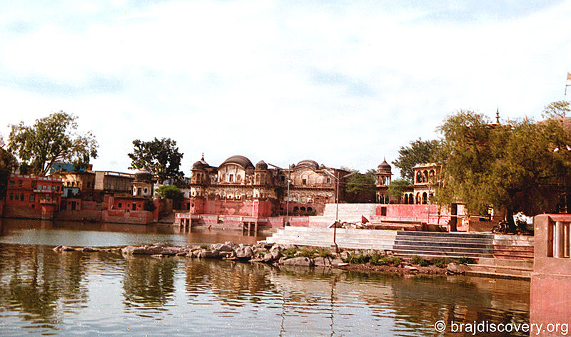 चित्र:Mansi-Ganga-5.jpg