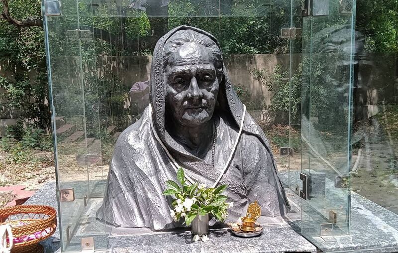 चित्र:Kasturba Gadhi.jpg