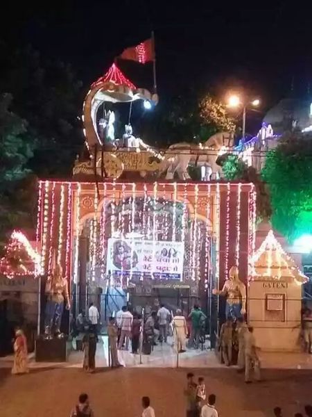 चित्र:Krishna-Janmhumi-3.jpeg