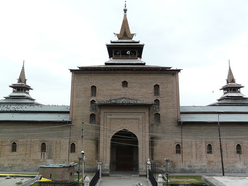 चित्र:Jami-Masjid-Srinagar.jpg