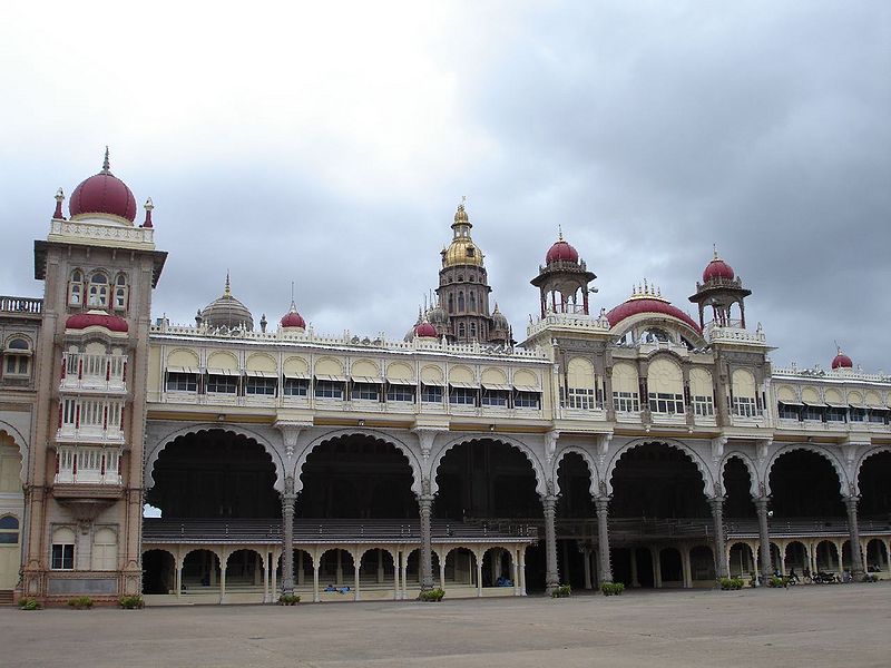 चित्र:Mysore-Palace-5.jpg