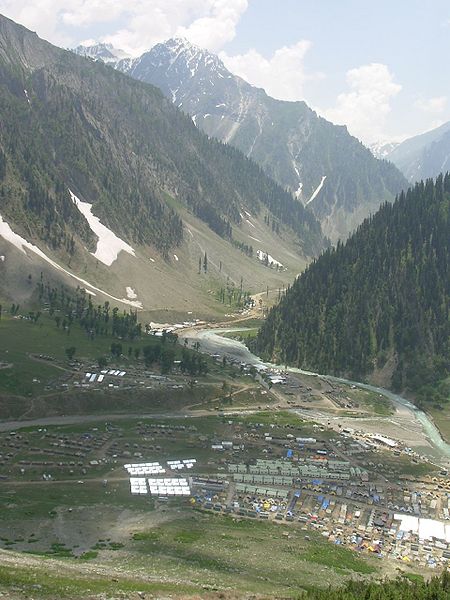 चित्र:Amarnath-Yatra-Camp.jpg
