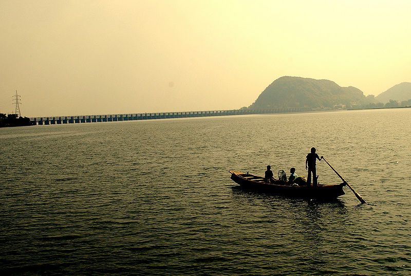 चित्र:Krishna-River-1.jpg