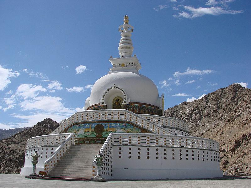 चित्र:Shanti-Stupa-Leh-1.jpg