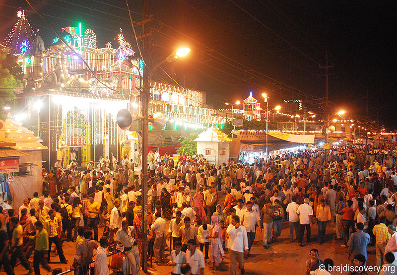 चित्र:Krishna-Janamashthmi-Mathura-1.jpg