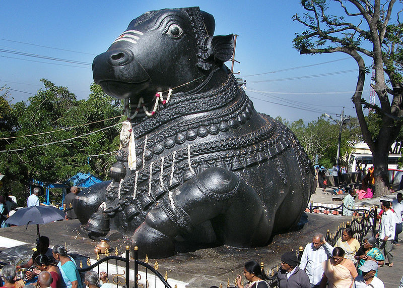 चित्र:Nandi-Chamundi-Hill.jpg