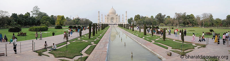 चित्र:Tajmahal-Panorama.jpg